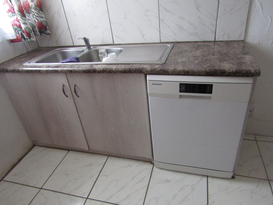 3 Bedroom Property for Sale in Humansdorp Eastern Cape